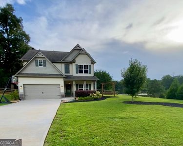 18 Palomino Dr