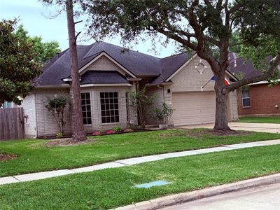 4402 Chestnut Grv