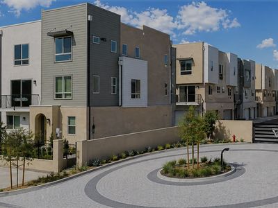 9425 N Sepulveda Blvd Unit 5