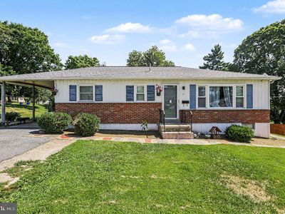 2 Hunter Ln