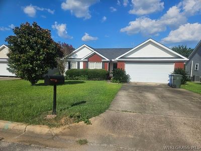 Property at 105 Smoke Rise Ct, Dothan, AL