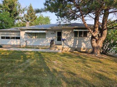 626 Doris Dr