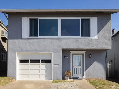 1193 Skyline Dr