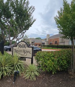 9600 Royal Ln APT 612