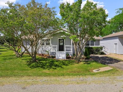 75 Maple Dr