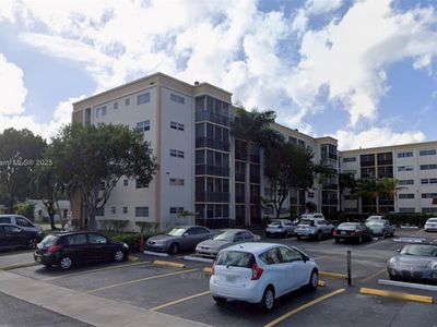 220 SW 9th Ave APT 301