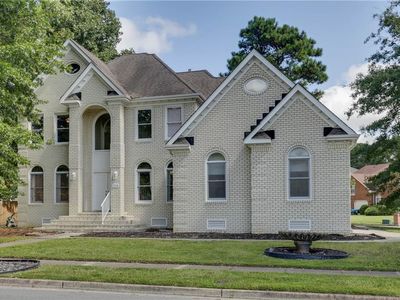 1508 Crystal Lake Dr