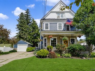 18 Maple St