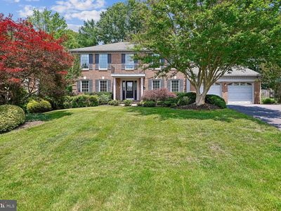 22 Locustwood Ct