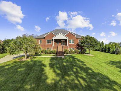 359 Avawam Dr