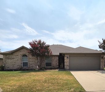 332 Hacienda Dr