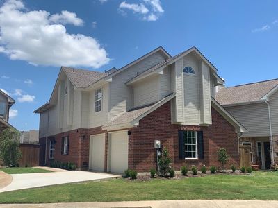 9418 Blue Jay Way