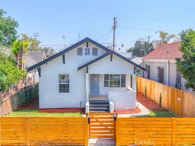 1471 E 41st Pl