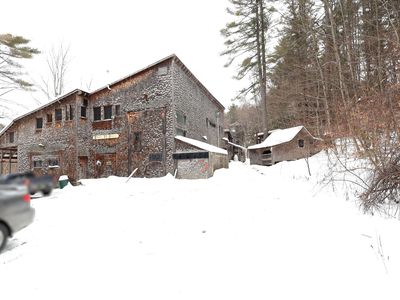 25 Independent Drive