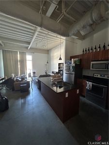 1075 Baxter St #A203