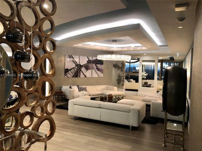 18555 Collins Ave APT 2903
