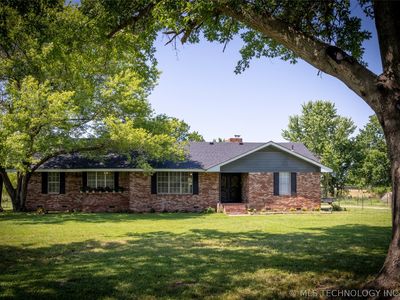 713 W Little Flower Ln