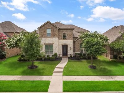 7813 Fallbrook Dr