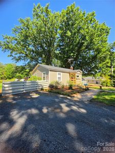 222 Carrie Dr