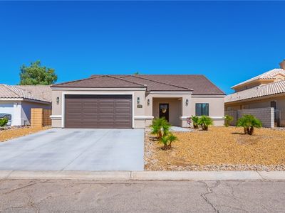 5789 S Desert Lakes Dr