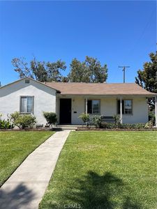 1103 W Maple Ave