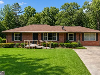 2095 Lilac Ln