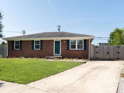 3669 Sundart Dr