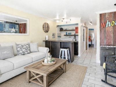 6300 Seawall Blvd #3330