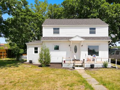 615 E Main St