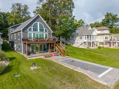 540 Lane 280 Lake James
