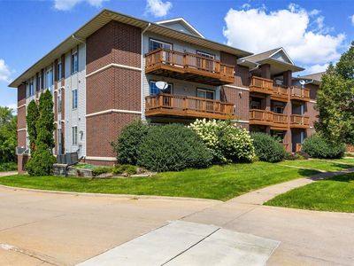 536 W Side Dr