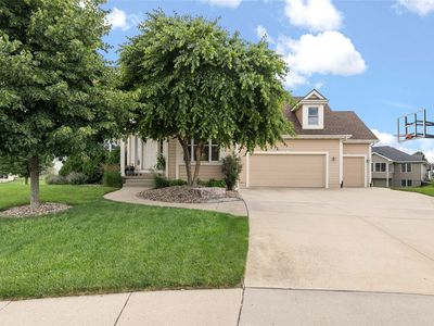 1104 NW Gabus Cir