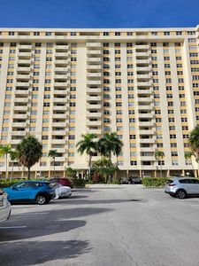 1833 S Ocean Dr APT 307