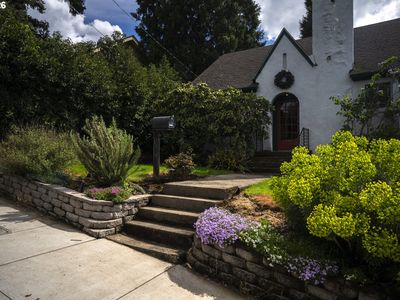Property at 1243 SE Overlook Ave, Roseburg, OR