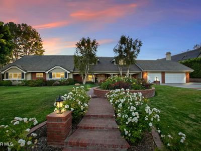 2777 N Los Pinos Cir