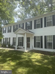 1331 Redwood Cir