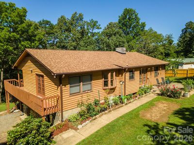 35 Upper Moffitt Rd