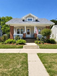 2214 S 16th STREET