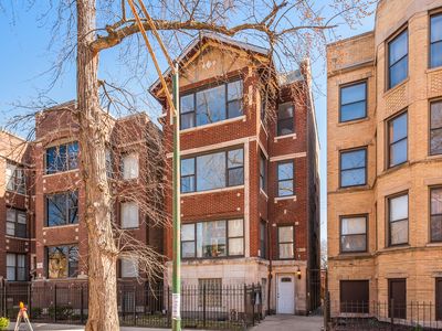 6751 S Ridgeland Ave