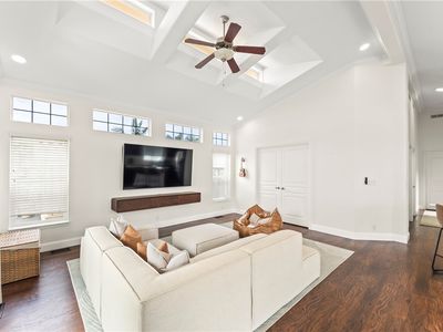 Property at 80 Huntington St, Huntington Beach, CA