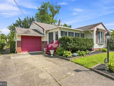 713 W Lincoln Ave