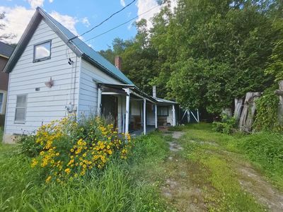 425 Main Street