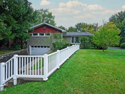 188 Hackett Boulevard