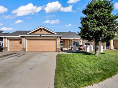 5432 Roselena Way