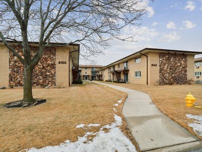 6146 S Kensington Ave #3C