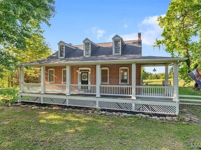 7637 Highway 100