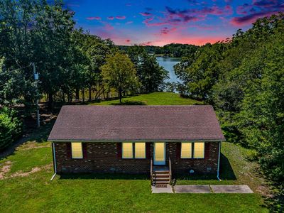 415 White Sand Dr