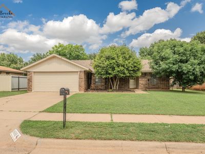 1609 Grandview W