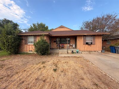 5725 Lazy River Dr