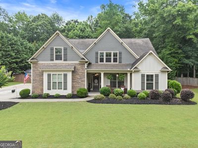 686 Lake Crest Dr